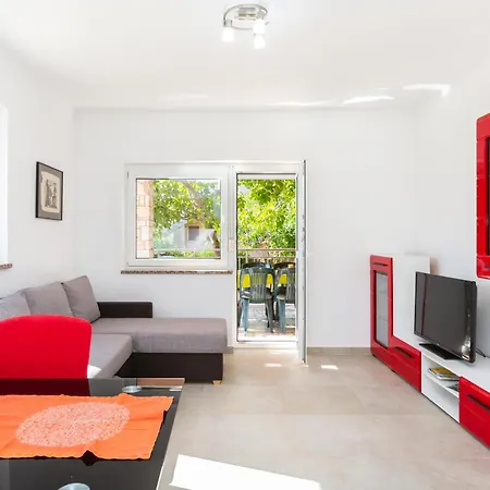 Alojzija - Veliki Ground Floor - Mpolo *