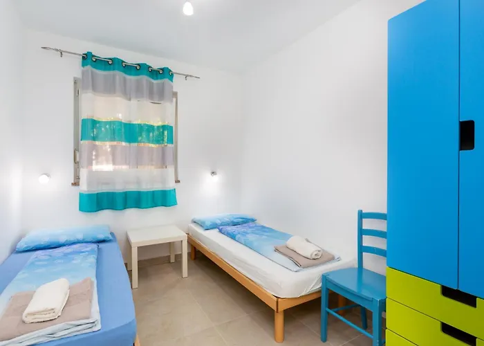 Alojzija - Veliki Ground Floor - Mpolo 아파트 메덜린