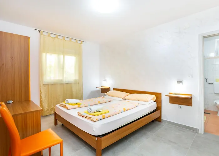 Alojzija - Veliki Ground Floor - Mpolo 아파트 *